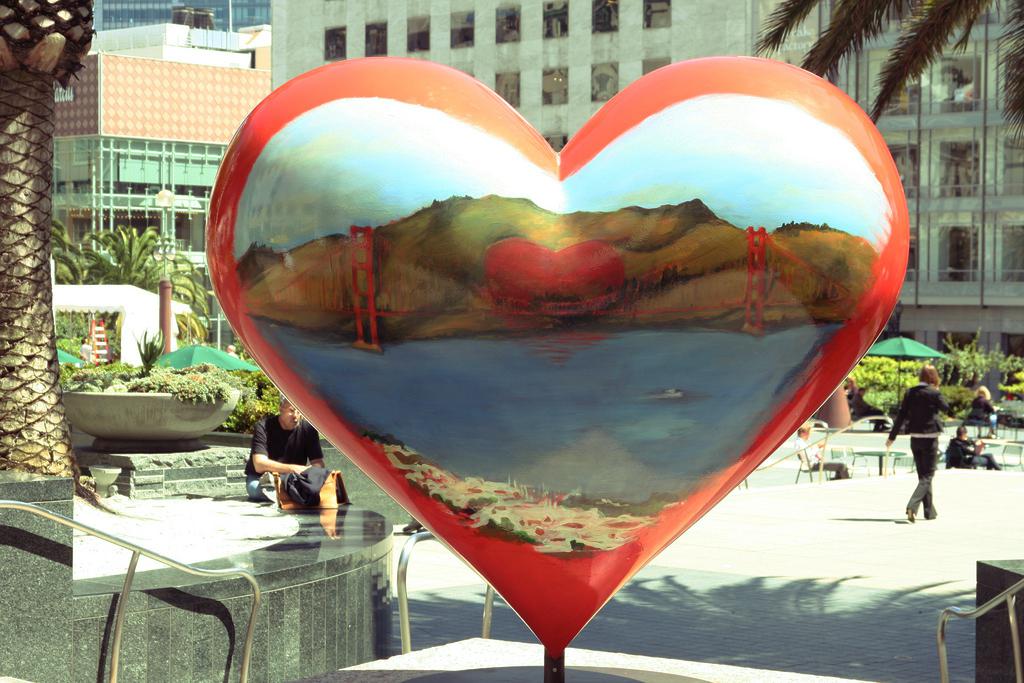 I left my heart in San Francisco: Photo by Flickr user-  TheGirlsNY